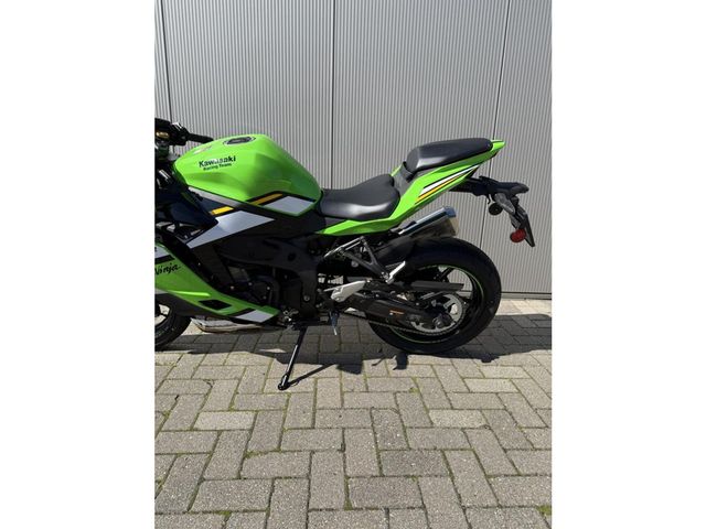 kawasaki - ninja-zx-4rr