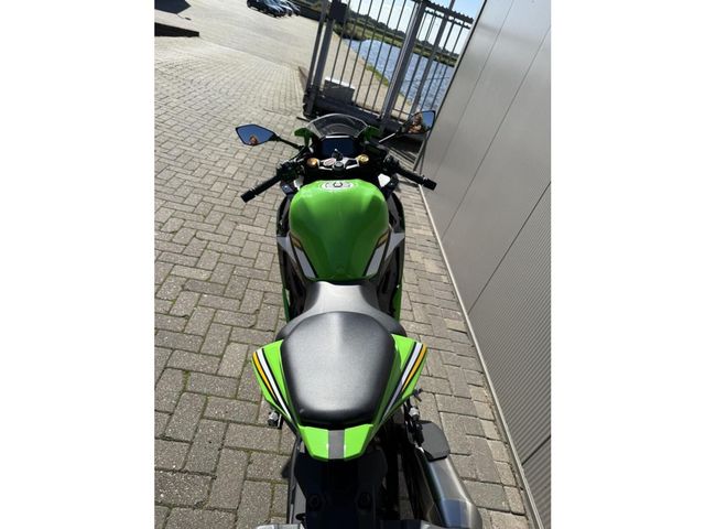 kawasaki - ninja-zx-4rr