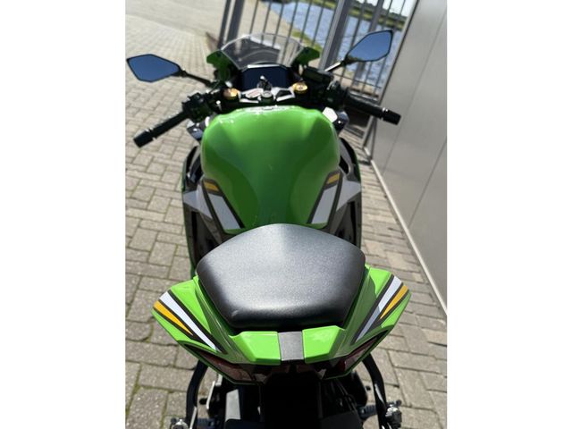kawasaki - ninja-zx-4rr