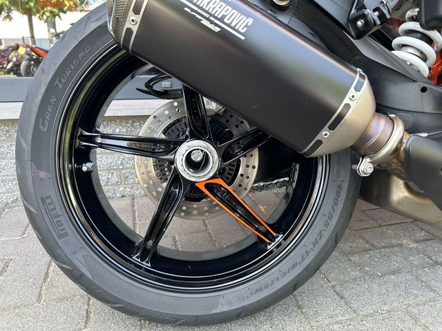 ktm - 1290-super-duke-gt