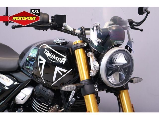 triumph - speed-400