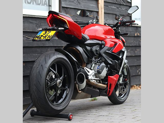 ducati - streetfighter-v2
