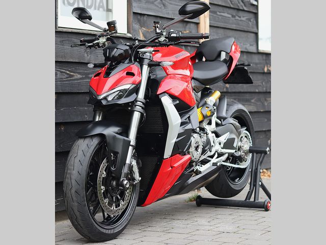 ducati - streetfighter-v2