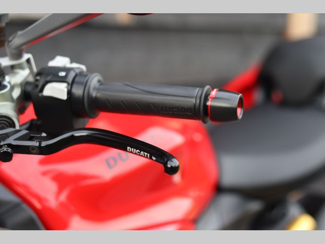 ducati - streetfighter-v2