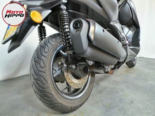 yamaha - x-max-300-abs
