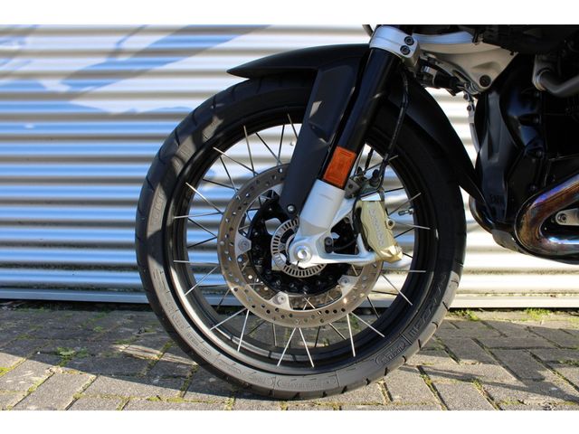 bmw - r-1200-gs-adventure-triple-black