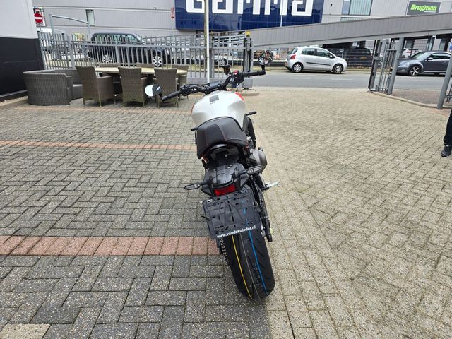 yamaha - xsr-900