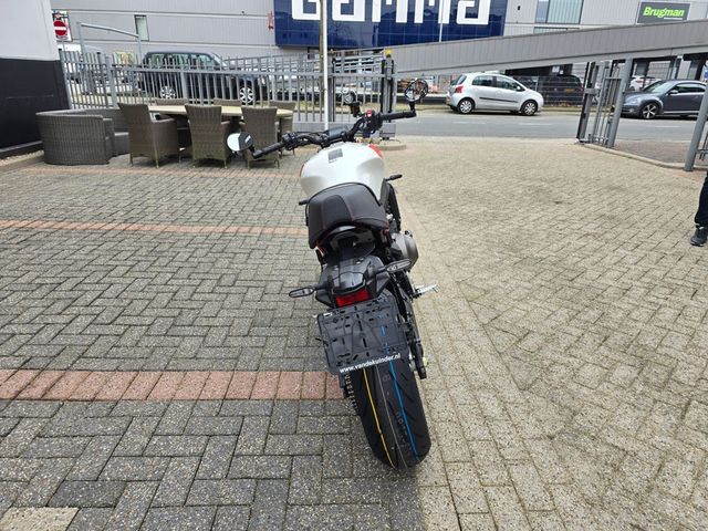 yamaha - xsr-900