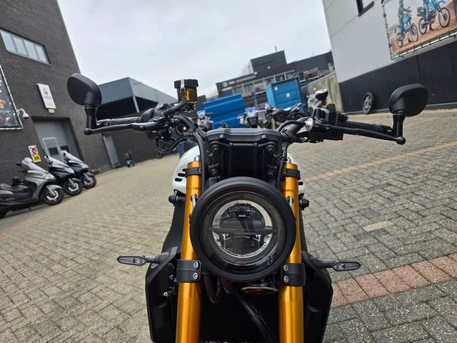 yamaha - xsr-900