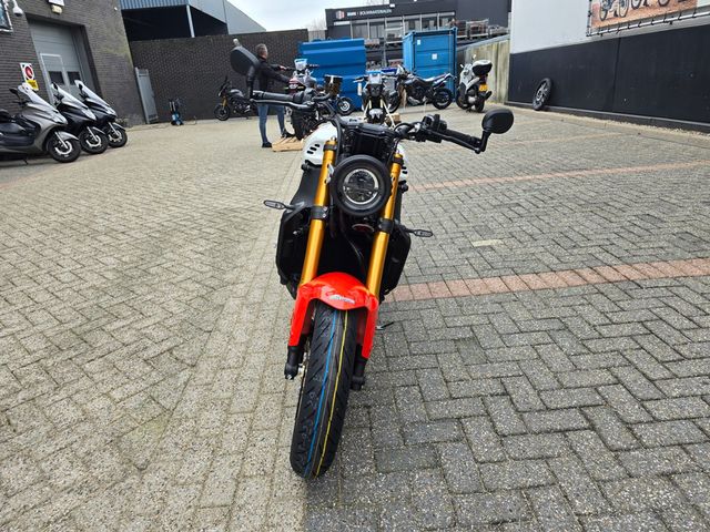 yamaha - xsr-900