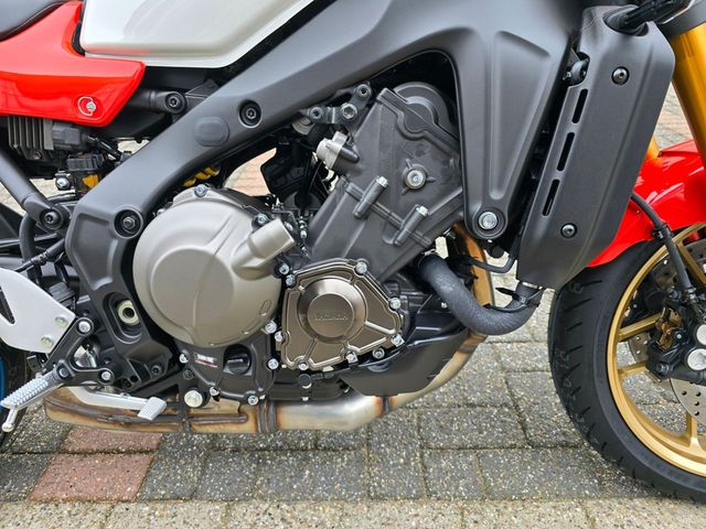 yamaha - xsr-900