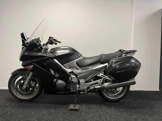 yamaha - fjr-1300