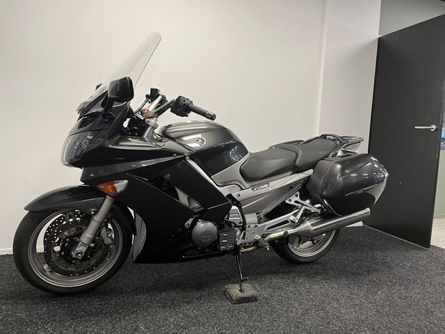 yamaha - fjr-1300