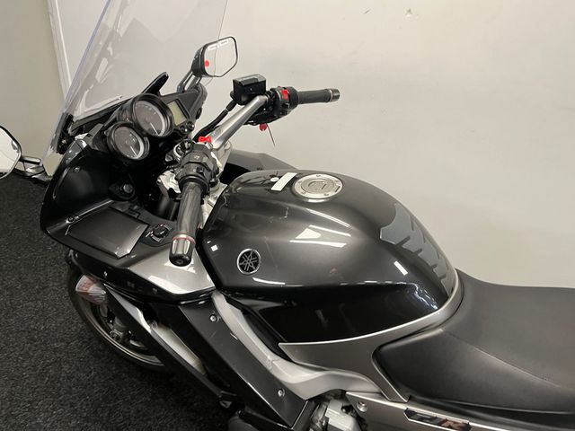 yamaha - fjr-1300
