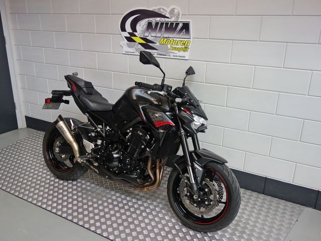 kawasaki - z900