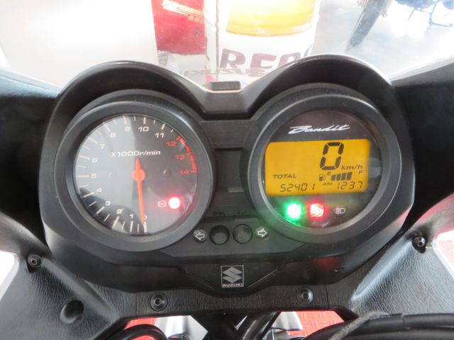 suzuki - gsf-650-s-bandit-abs