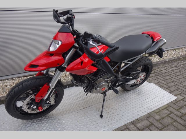 ducati - hypermotard-796