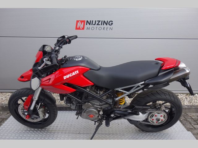 ducati - hypermotard-796