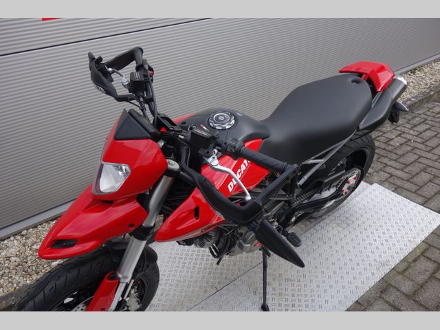 ducati - hypermotard-796