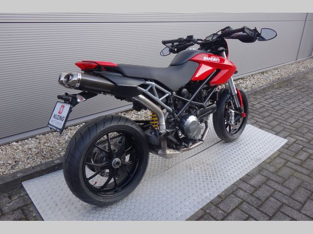 ducati - hypermotard-796