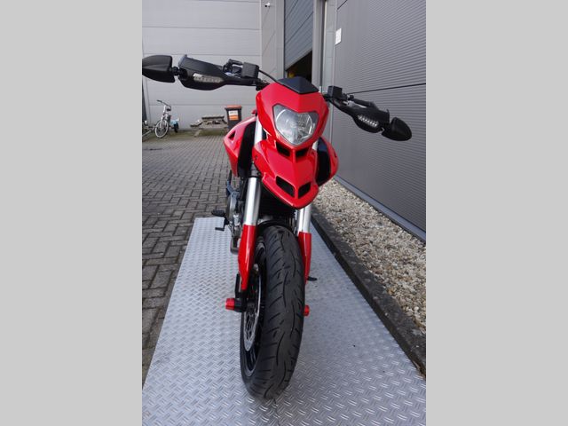 ducati - hypermotard-796