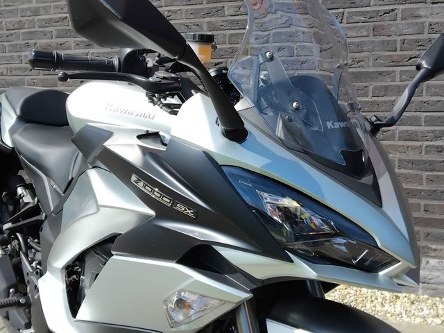kawasaki - z-1000-sx