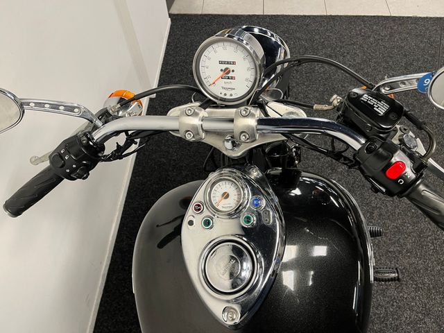 triumph - speedmaster