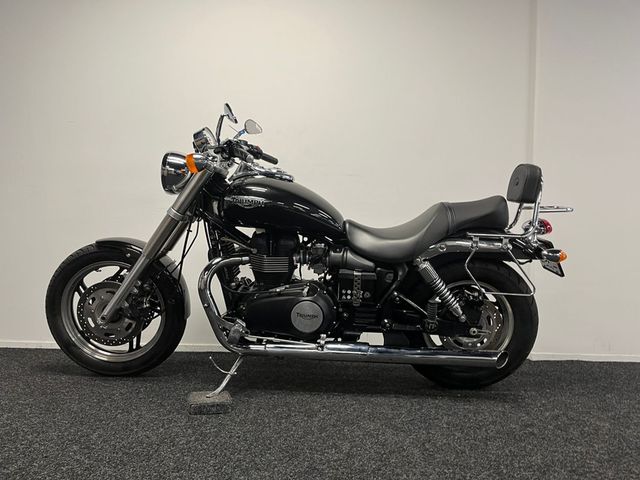 triumph - speedmaster