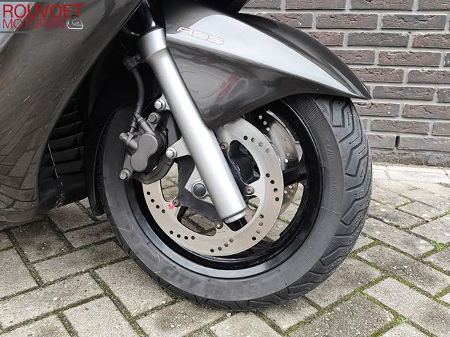 yamaha - yp-400-majesty