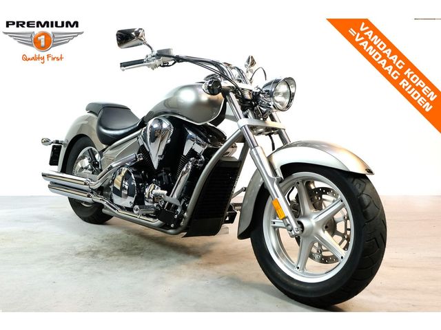 honda - vt-1300-cx-abs