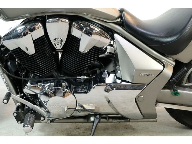honda - vt-1300-cx-abs