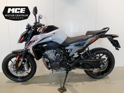 KTM 790 DUKE L – foto 3