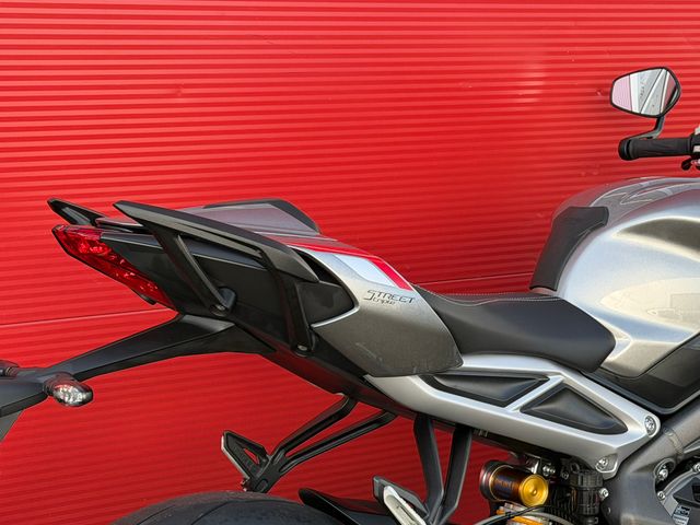 triumph - street-triple-rs