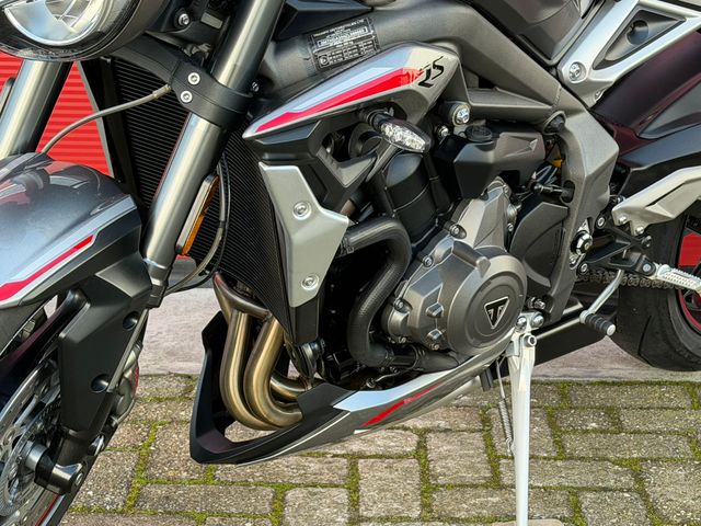 triumph - street-triple-rs