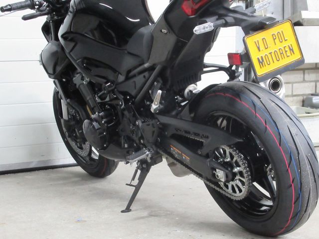 kawasaki - z900