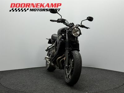 YAMAHA XSR 700 – foto 4
