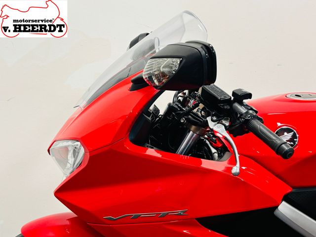 honda - vfr-800-vtec-abs