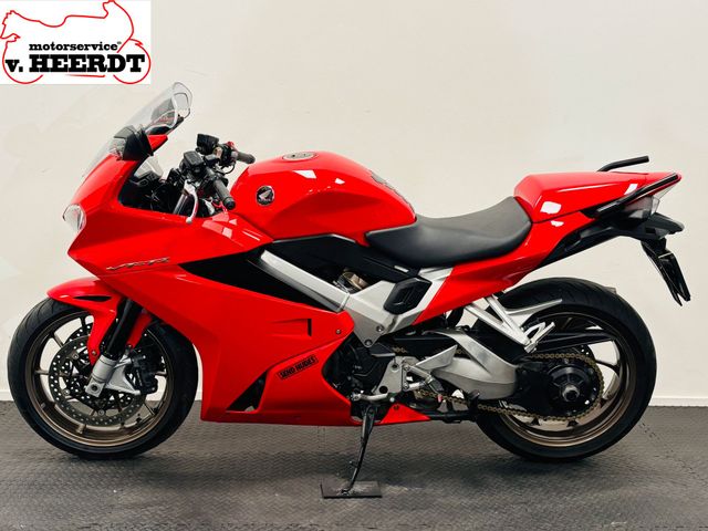 honda - vfr-800-vtec-abs