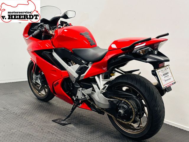 honda - vfr-800-vtec-abs