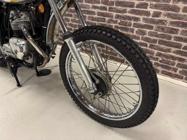 triumph - trophy-1200