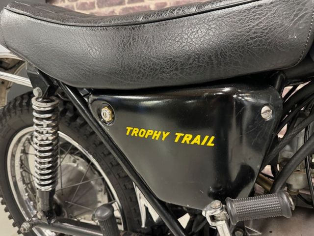 triumph - trophy-1200