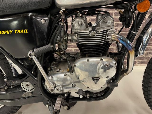 triumph - trophy-1200