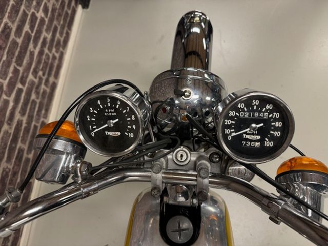 triumph - trophy-1200