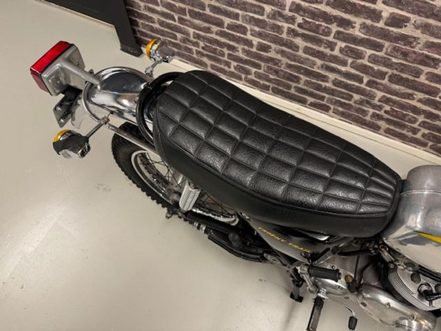 triumph - trophy-1200