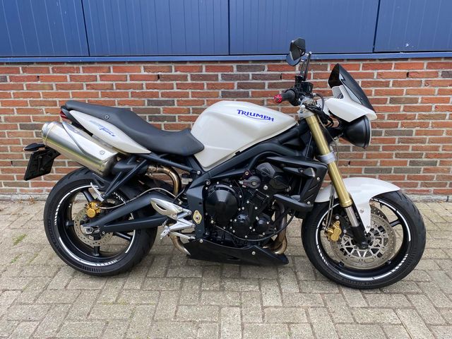 triumph - street-triple-675
