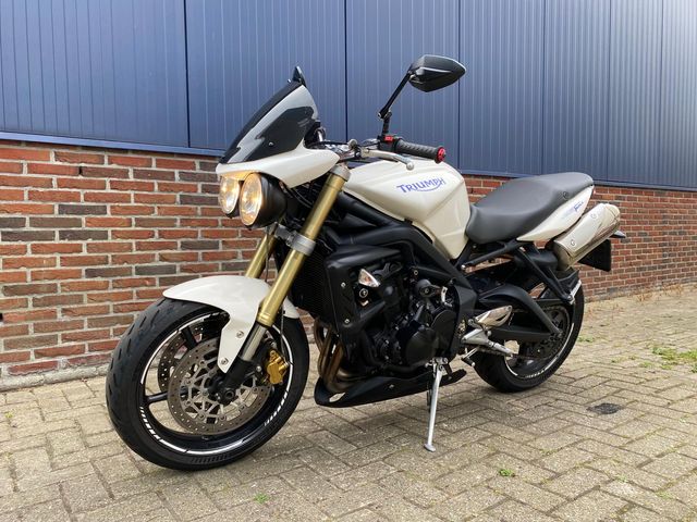 triumph - street-triple-675