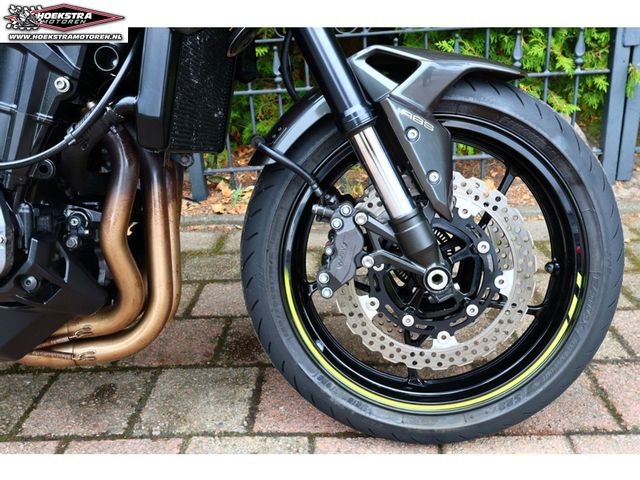 kawasaki - z900