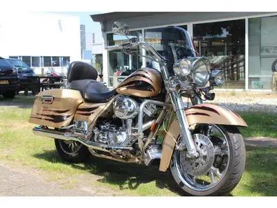 HARLEY-DAVIDSON ROAD KING CVO FLHR – foto 4