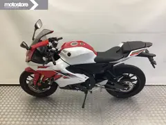 Yamaha YZF-R 125 A 2026 nieuw – foto 13 van 18