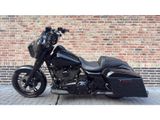 HARLEY-DAVIDSON STREET GLIDE FLHX
